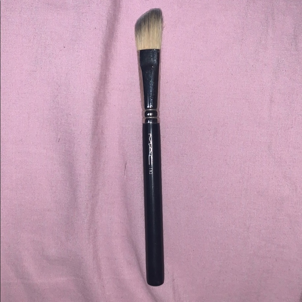 MAC 193 BRUSH